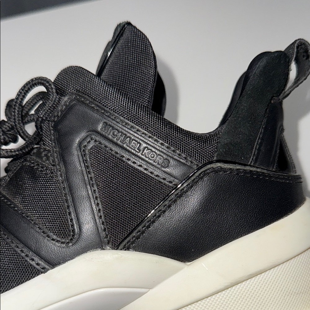 Stylish Black Women's Sneakers Michel Kols - Picture 5 of 9